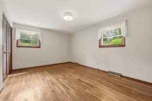 8244 Coach Ct, Pittsburgh, PA 15101 - Photo 16