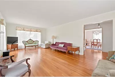121 E Clen Moore Blvd, New Castle, PA 16105 - Photo 6