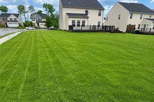 2932 Pinnacle Dr, South Fayette, PA 15057 - Photo 2