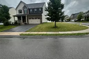 2932 E Pinnacle Dr, South Fayette, PA 15057 - Photo 1