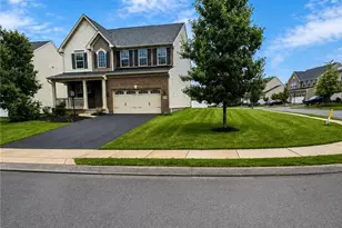 2932 Pinnacle Dr, South Fayette, PA 15057 - Photo 2