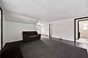 349 Maytide St, Pittsburgh, PA 15227 - Photo 4