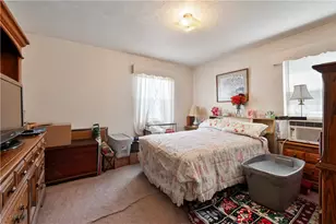 349 Maytide St, Pittsburgh, PA 15227 - Photo 18