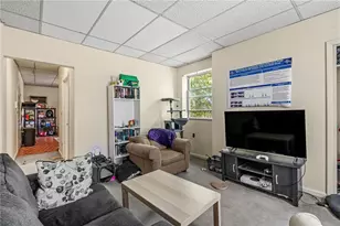 437 S Aiken Ave, Friendship Park, PA 15232 - Photo 24