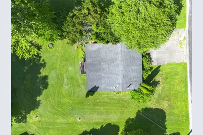 180 Ahrensville Rd, Moon-Crescent Township, PA 16301 - Photo 6