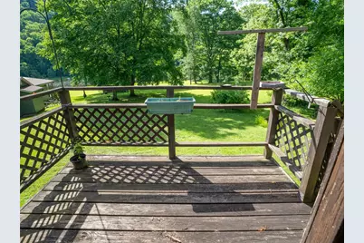 180 Ahrensville Rd, Moon-Crescent Township, PA 16301 - Photo 12
