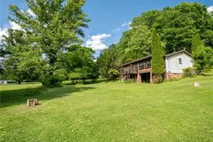 180 Ahrensville Rd, Moon-Crescent Township, PA 16301 - Photo 10