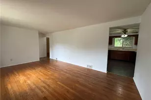 324 Dorothy Dr, Pittsburgh, PA 15235 - Photo 8
