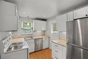 5368 Orchard Hill Dr, Pittsburgh, PA 15236 - Photo 10
