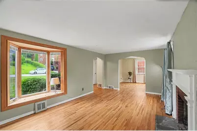 5368 Orchard Hill Dr, Pittsburgh, PA 15236 - Photo 6