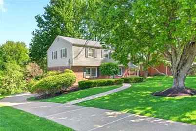 2545 Matterhorn Dr., Pittsburgh, PA 15090 - Photo 2