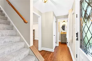 2545 Matterhorn Dr, Pittsburgh, PA 15090 - Photo 6