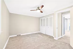 2545 Matterhorn Dr, Pittsburgh, PA 15090 - Photo 24