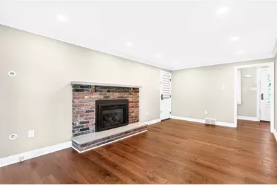 2545 Matterhorn Dr., Pittsburgh, PA 15090 - Photo 12