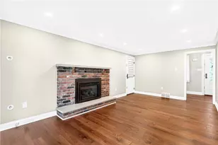2545 Matterhorn Dr, Pittsburgh, PA 15090 - Photo 12
