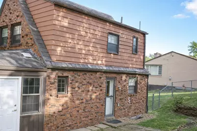 230 Broadway Dr, Pittsburgh, PA 15236 - Photo 2