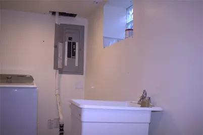 230 Broadway Dr, Pittsburgh, PA 15236 - Photo 24
