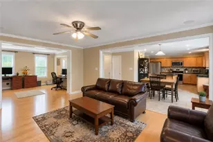 306 Providence Dr, Marshall, PA 15090 - Photo 12