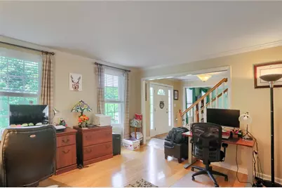 306 Providence Dr, Marshall, PA 15090 - Photo 8