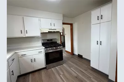 2515 Sunset Ave, Harmony Township, PA 15003 - Photo 10
