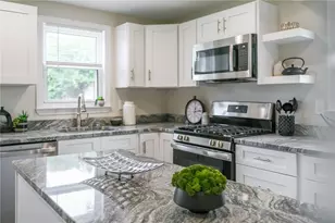 2062 Elmbrook Ln, Scott Township, PA 15243 - Photo 26