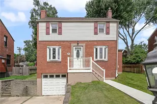 2062 Elmbrook Ln, Scott Township, PA 15243 - Photo 2