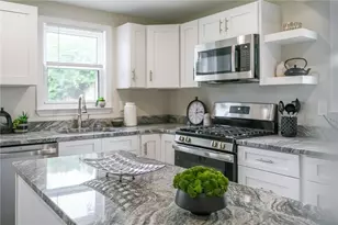 2062 Elmbrook Ln, Scott Township, PA 15243 - Photo 24