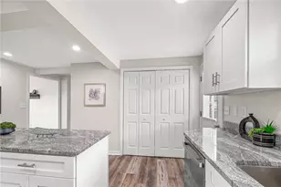 2062 Elmbrook Ln, Scott Township, PA 15243 - Photo 22