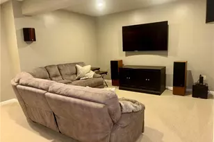1817 Constitution Blvd, Adams Township, PA 16059 - Photo 36