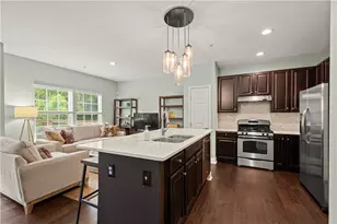 98 Kensington Dr, Ohio Township, PA 15237 - Photo 2