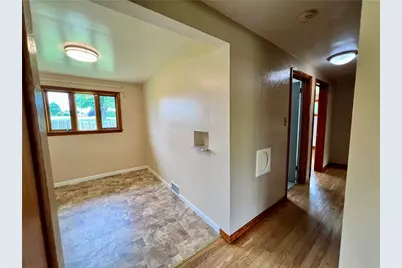 206 Clinton Dr, Sewickley Township, PA 15637 - Photo 10