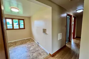 206 Clinton Dr, Sewickley Township, PA 15637 - Photo 10