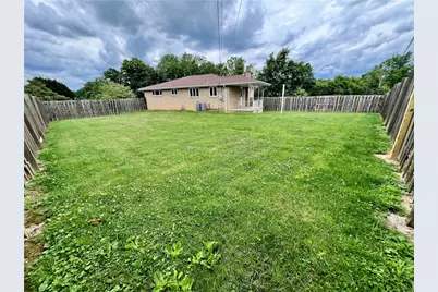 206 Clinton Dr, Sewickley Township, PA 15637 - Photo 32
