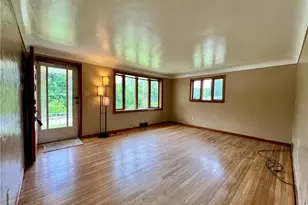206 Clinton Dr, Sewickley Township, PA 15637 - Photo 6