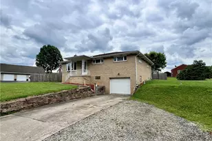 206 Clinton Dr, Sewickley Township, PA 15637 - Photo 2