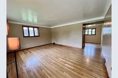206 Clinton Dr, Sewickley Township, PA 15637 - Photo 8