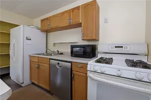 311 Sweetbriar St, Pittsburgh, PA 15211 - Photo 12