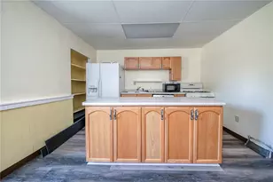311 Sweetbriar St, Pittsburgh, PA 15211 - Photo 8