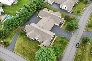 1701 Heather Heights Dr, Moon/Crescent Twp, PA 15046 - Photo 32