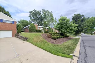1247 Lakemont Dr, Pittsburgh, PA 15243 - Photo 32