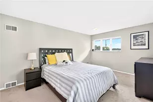 5112 Rosecrest Dr, Pittsburgh, PA 15201 - Photo 24