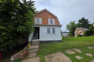 121 Catalpa St, New Kensington, PA 15068 - Photo 1