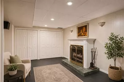 3931 Boulevard Dr, Pittsburgh, PA 15217 - Photo 20