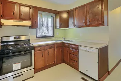 1550 Glenn Way, Stowe Township, PA 15136 - Photo 18