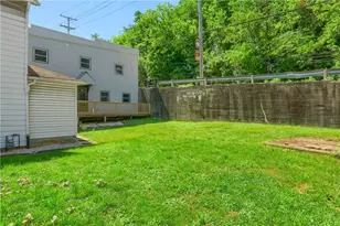 1550 Glenn Way, Stowe Township, PA 15136 - Photo 8