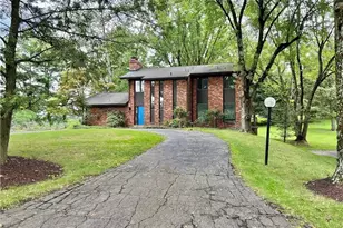 112 Pheasant Dr, Pittsburgh, PA 15238 - Photo 1