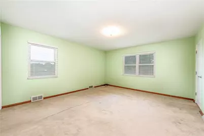 979 Crest Lane, Scott Township, PA 15106 - Photo 6