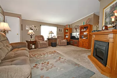 16 Northridge Cir, Robinson Twp, PA 15106 - Photo 6