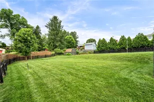 2 Eichelberger Dr, Robinson Twp, PA 15108 - Photo 38
