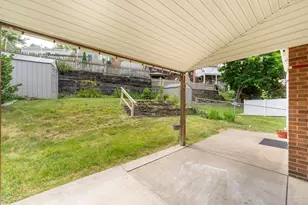 4123 Edge Rd, Pittsburgh, PA 15227 - Photo 14